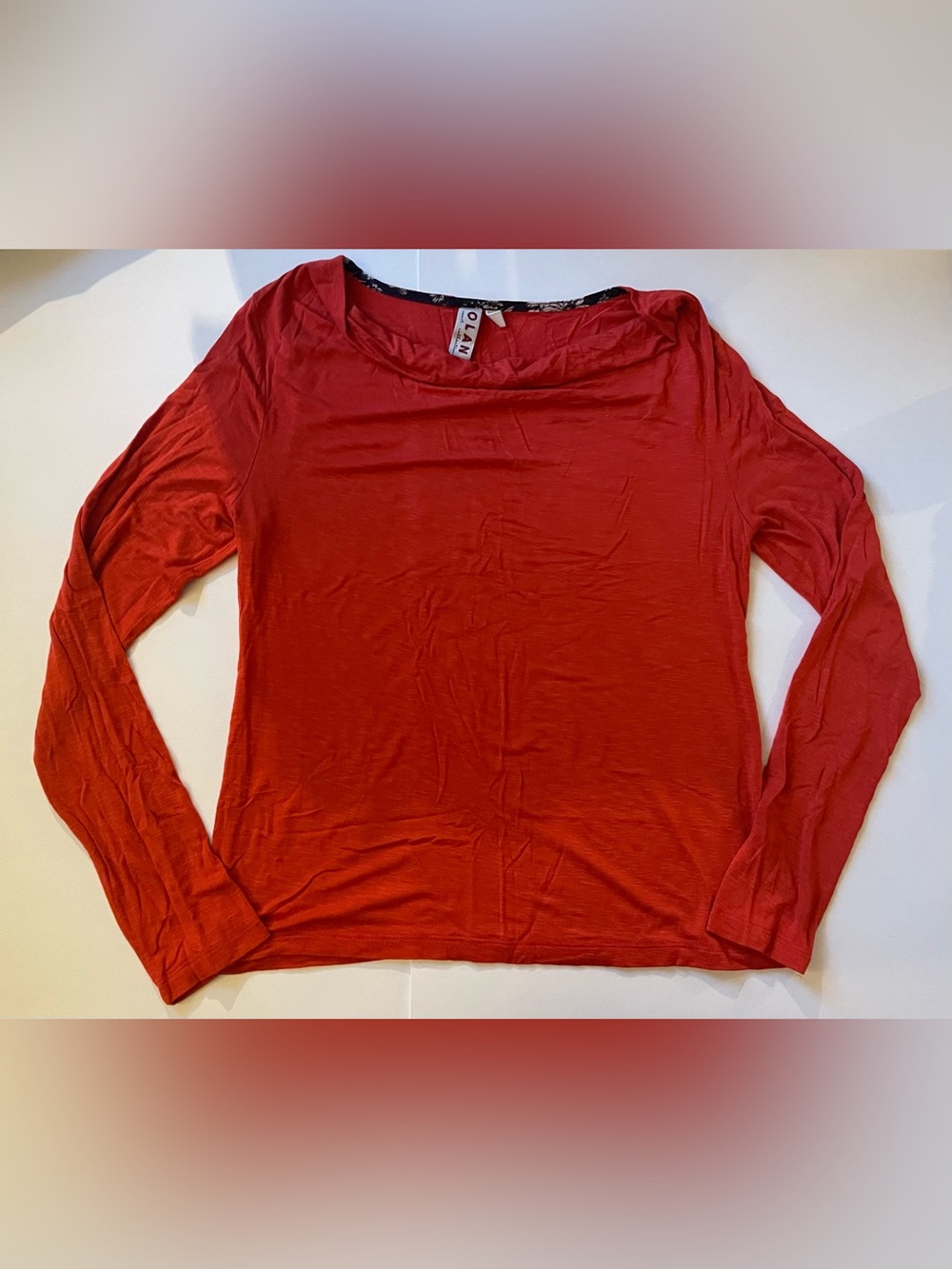 Anthropologie Dolan Women's Simple Red Long-Sleeve Tee